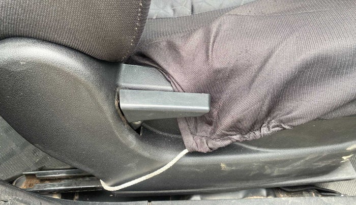 2017 Tata Tiago XT PETROL, Petrol, Manual, 1,01,595 km, Driver Side Adjustment Panel