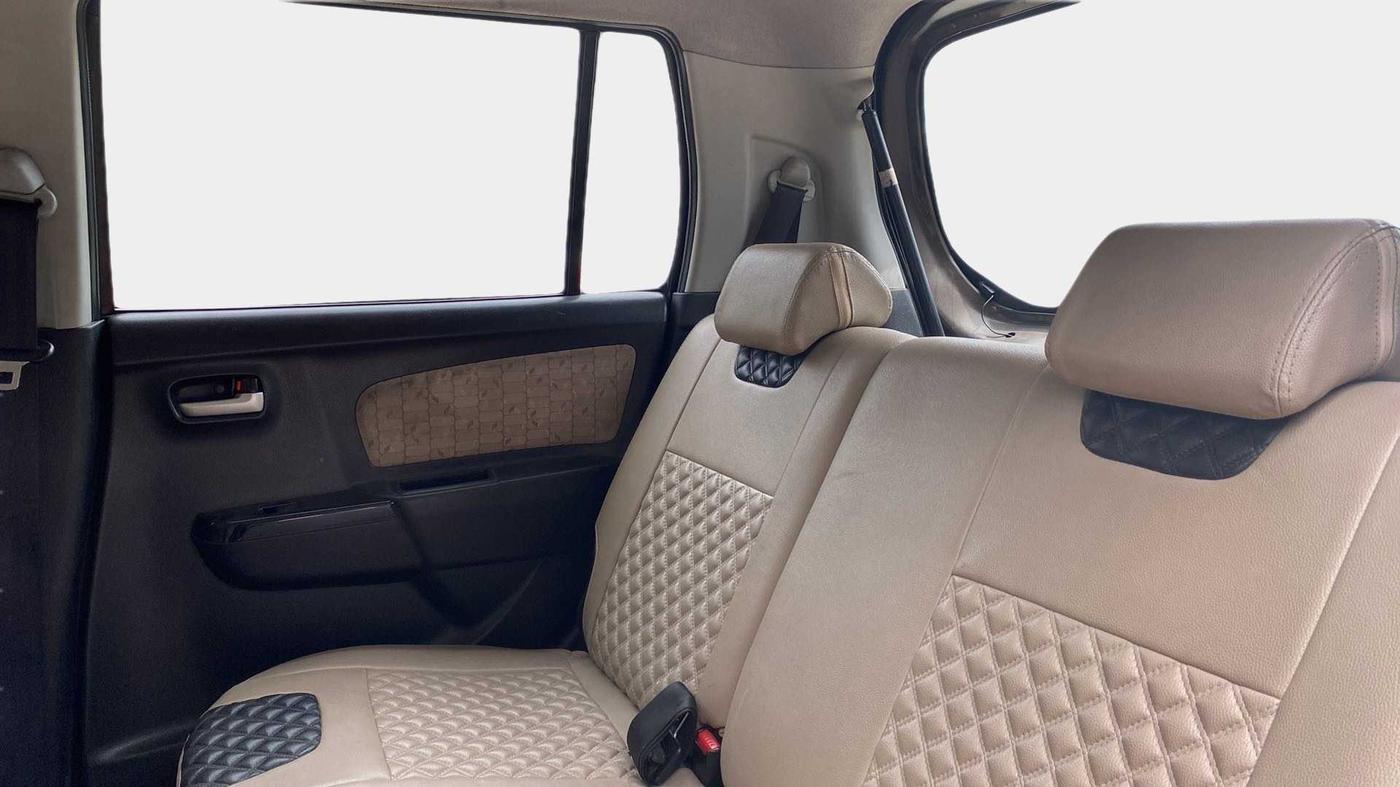2017 Maruti Wagon R 1.0 VXI, Petrol, Manual, 55,598 km, Right Side Rear Door Cabin