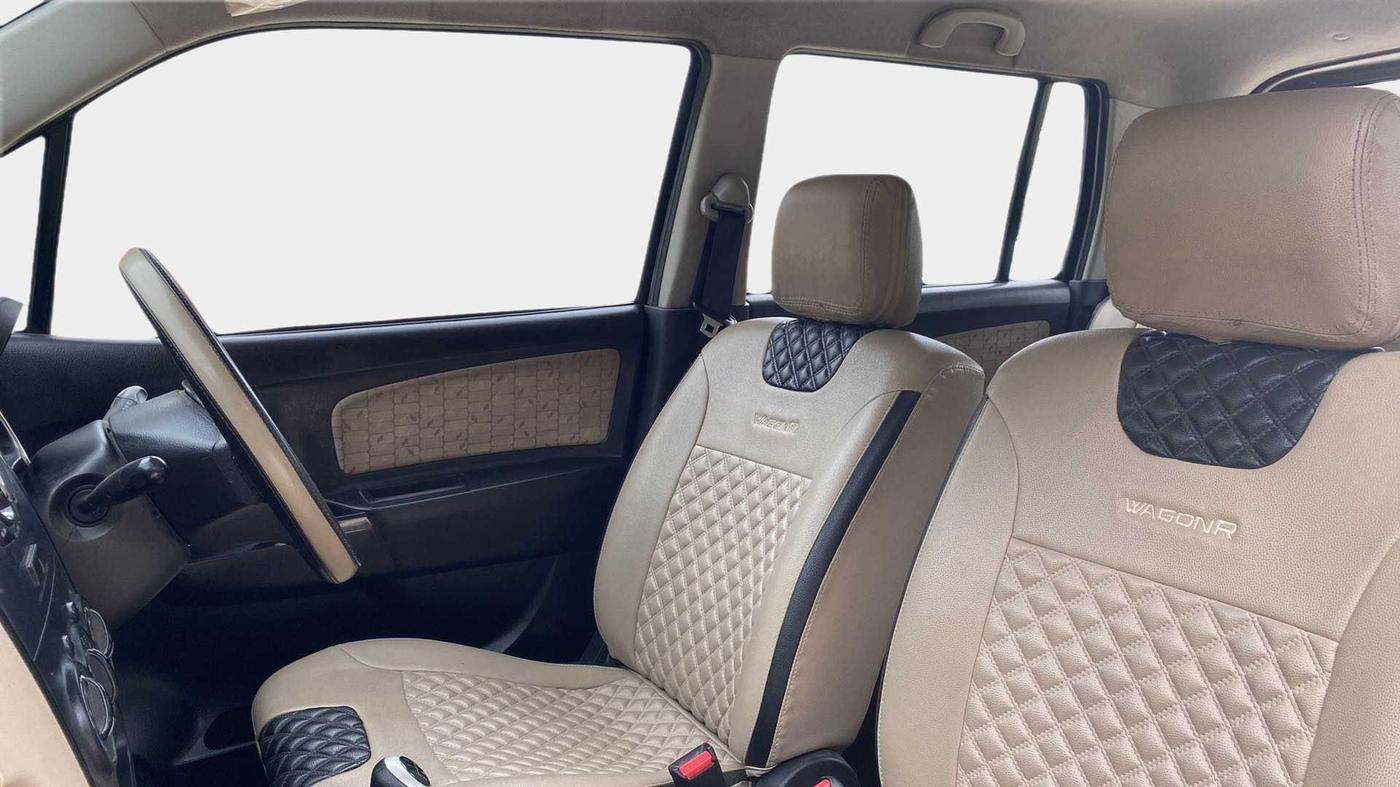 2017 Maruti Wagon R 1.0 VXI, Petrol, Manual, 55,598 km, Right Side Front Door Cabin