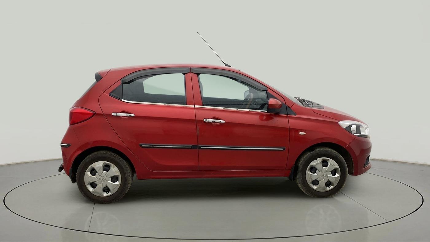 2019 Tata Tiago XT PETROL, Petrol, Manual, 95,660 km, Right Side View