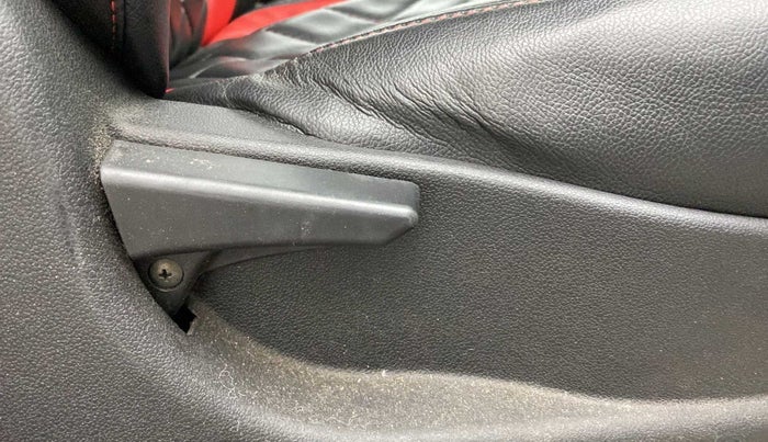 2019 Tata Tiago XT PETROL, Petrol, Manual, 95,660 km, Driver Side Adjustment Panel