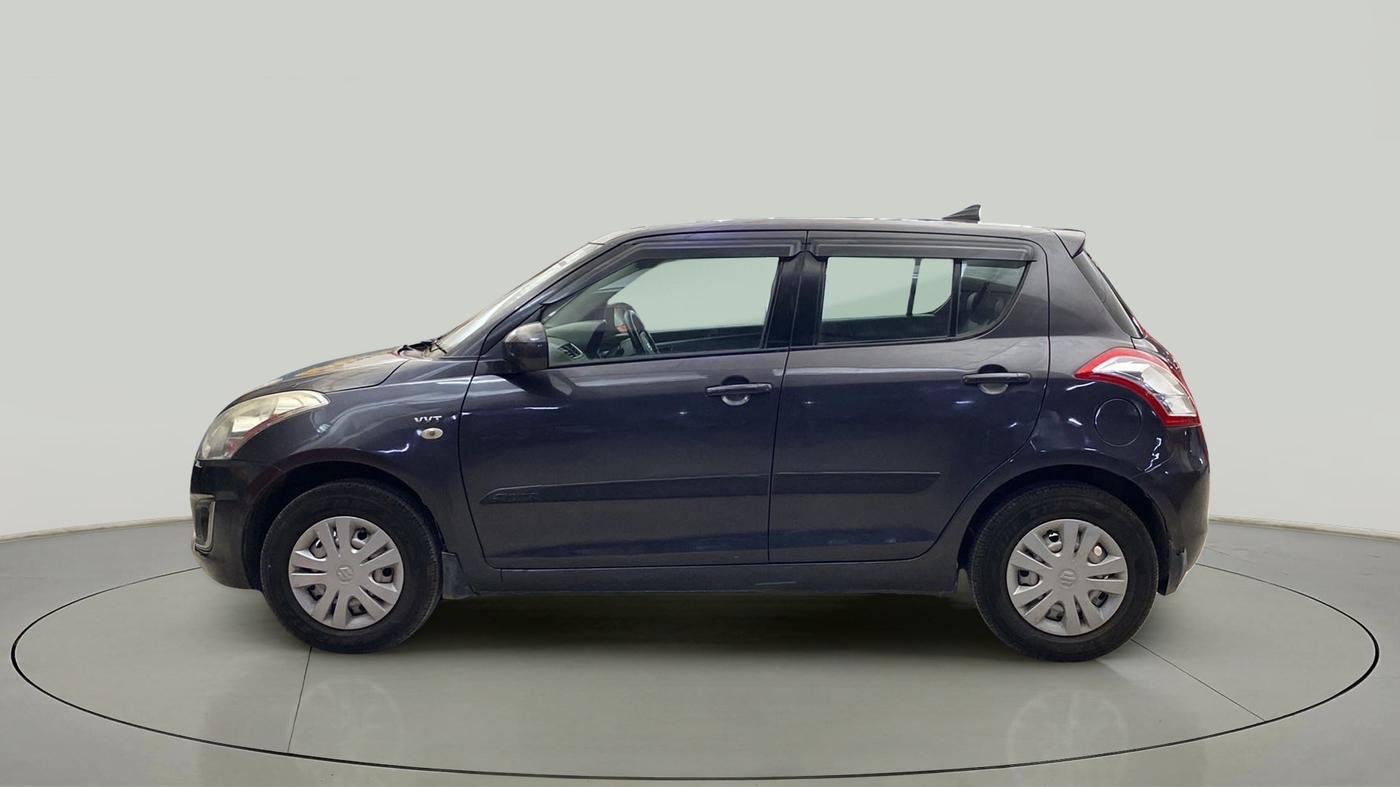 2017 Maruti Swift LXI (O), CNG, Manual, 88,225 km, Left Side