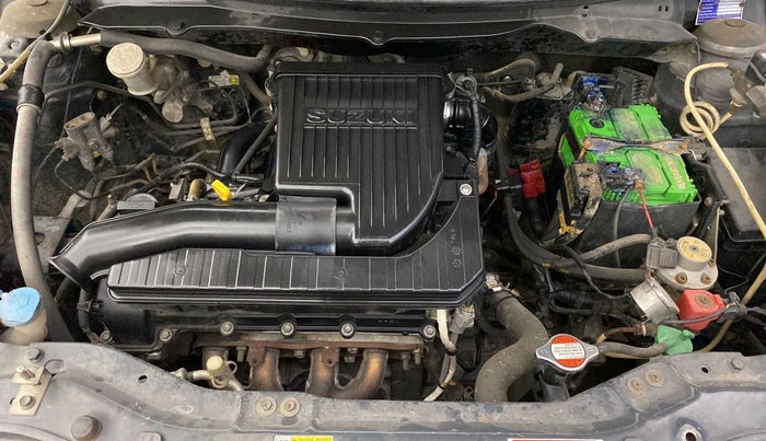 2017 Maruti Swift LXI (O), CNG, Manual, 88,225 km, Open Bonet