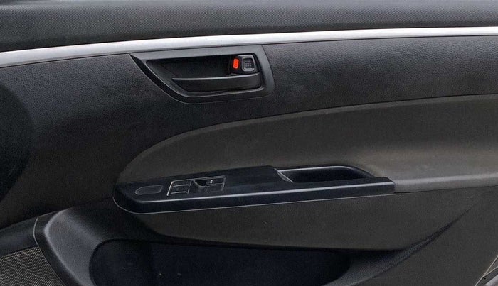 2017 Maruti Swift LXI (O), CNG, Manual, 88,225 km, Driver Side Door Panels Control