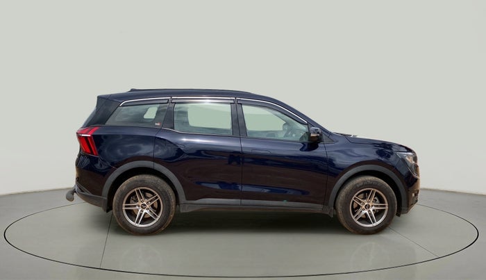 2023 Mahindra XUV700 AX 3 P AT 5 STR, Petrol, Automatic, 16,638 km, Right Side View