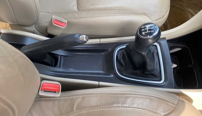2017 Maruti Ciaz ALPHA 1.4 PETROL, Petrol, Manual, 43,129 km, Gear Lever