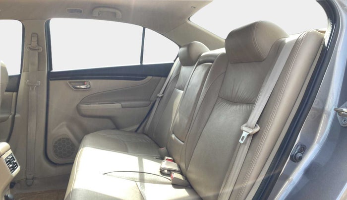 2017 Maruti Ciaz ALPHA 1.4 PETROL, Petrol, Manual, 43,129 km, Right Side Rear Door Cabin