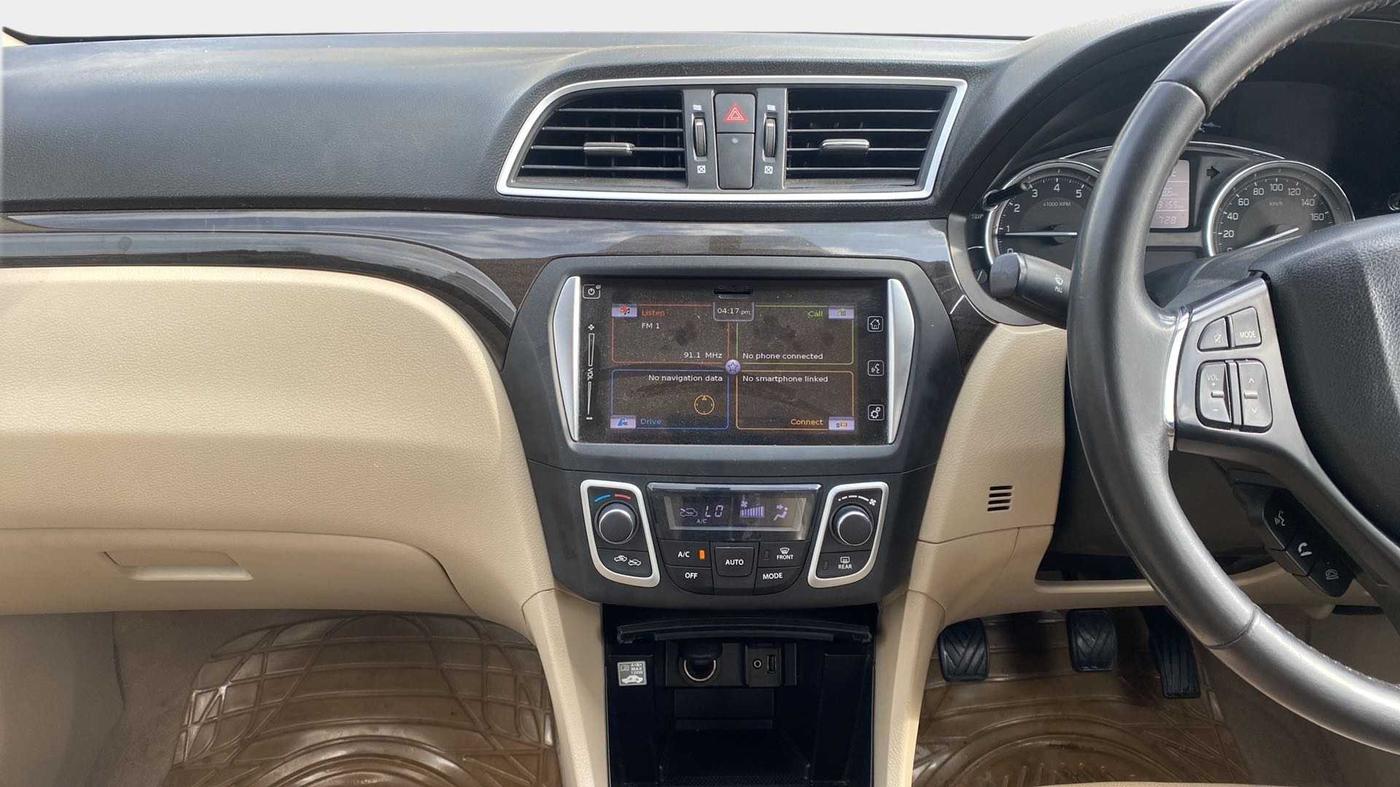 2017 Maruti Ciaz ALPHA 1.4 PETROL, Petrol, Manual, 43,129 km, Air Conditioner