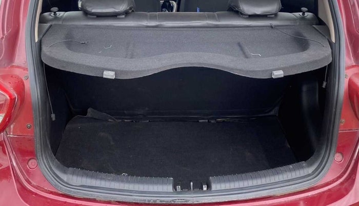 2015 Hyundai Grand i10 ASTA 1.2 KAPPA VTVT, Petrol, Manual, 16,500 km, Boot Inside