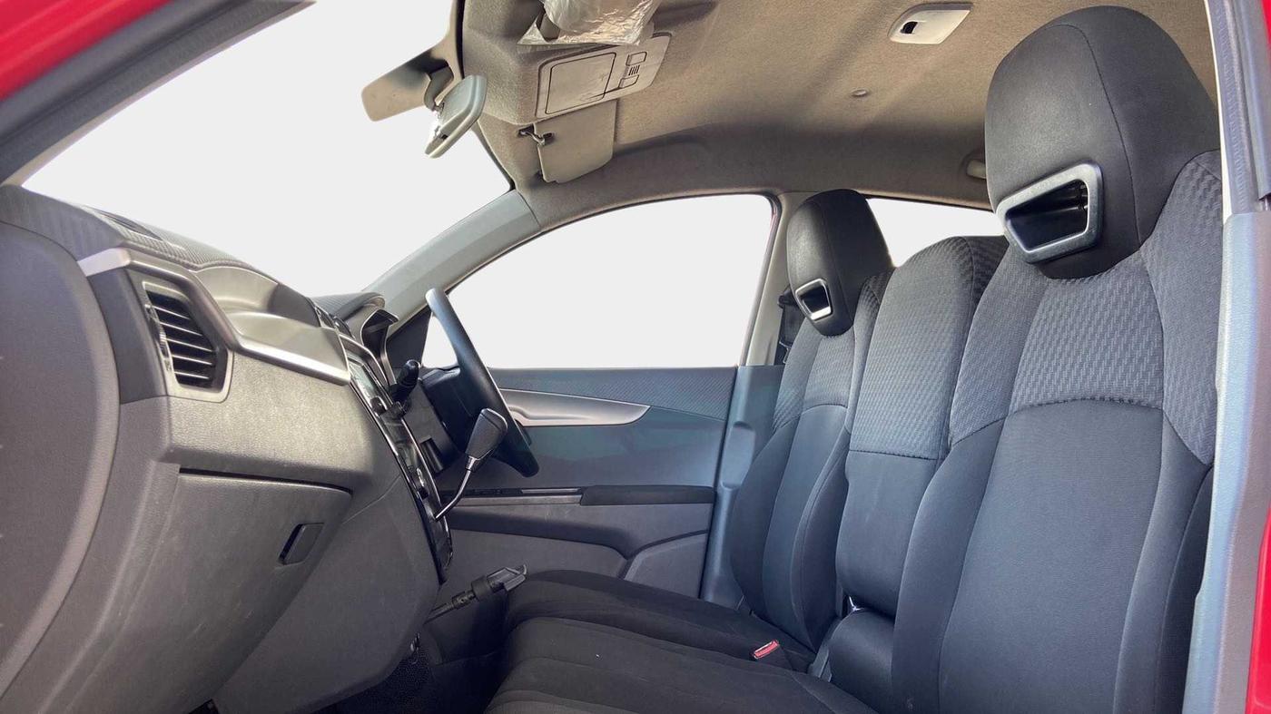 2018 Mahindra KUV 100 NXT K6+ P 6 STR, Petrol, Manual, 34,521 km, Right Side Front Door Cabin