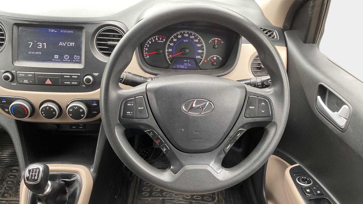 2017 Hyundai Grand i10 SPORTZ (O) 1.2 KAPPA VTVT, Petrol, Manual, 67,544 km, Steering Wheel Close Up