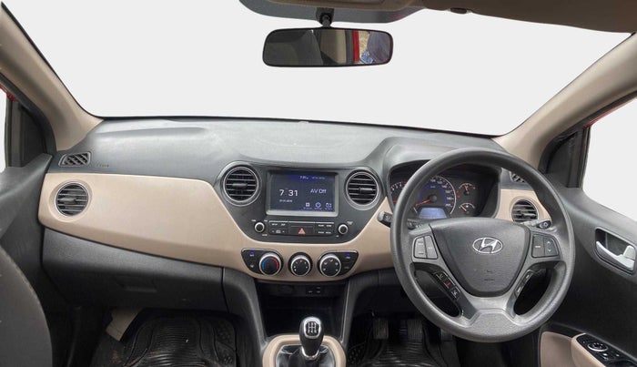 2017 Hyundai Grand i10 SPORTZ (O) 1.2 KAPPA VTVT, Petrol, Manual, 67,544 km, Dashboard
