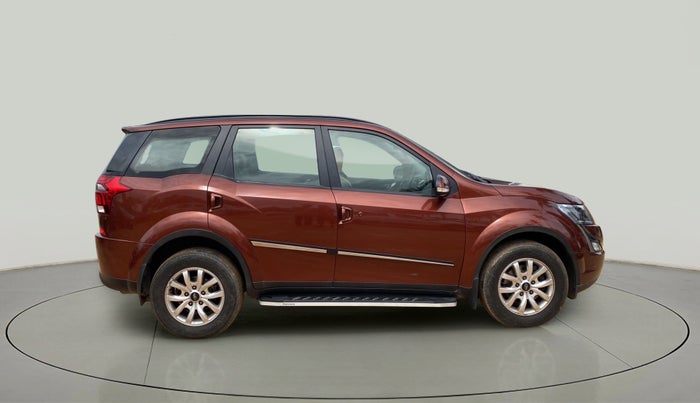 2019 Mahindra XUV500 W7 AT, Diesel, Automatic, 39,448 km, Right Side View