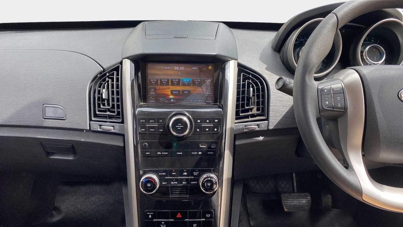 2019 Mahindra XUV500 W7 AT, Diesel, Automatic, 39,448 km, Air Conditioner