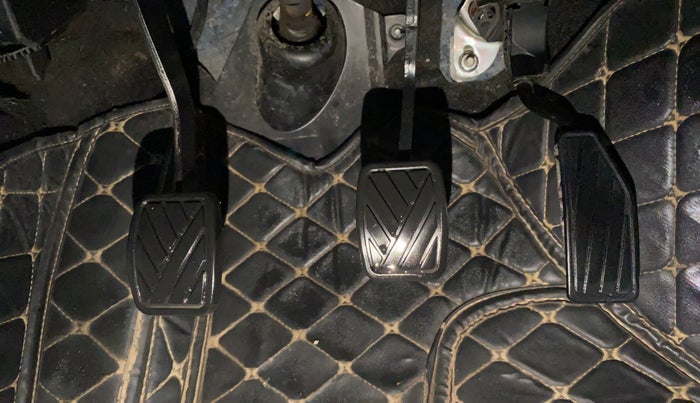 2022 Maruti New Wagon-R VXI 1.0, Petrol, Manual, 26,939 km, Pedals