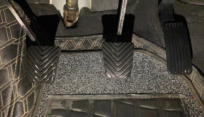 2020 KIA SELTOS HTK PLUS 1.5, Petrol, Manual, 38,980 km, Pedals