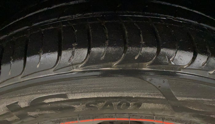 2020 KIA SELTOS HTK PLUS 1.5, Petrol, Manual, 38,980 km, Left Front Tyre Tread