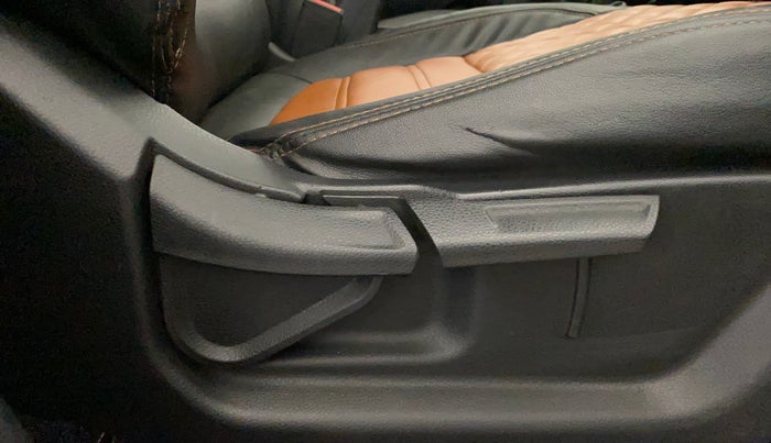 2020 KIA SELTOS HTK PLUS 1.5, Petrol, Manual, 38,980 km, Driver Side Adjustment Panel