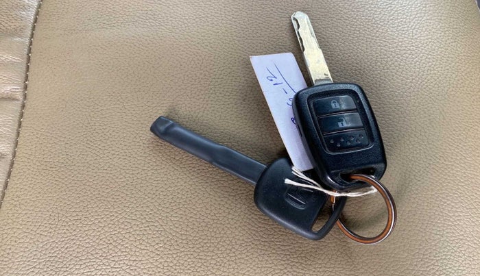 2021 Honda Amaze 1.2L I-VTEC S, Petrol, Manual, 20,227 km, Key Close Up