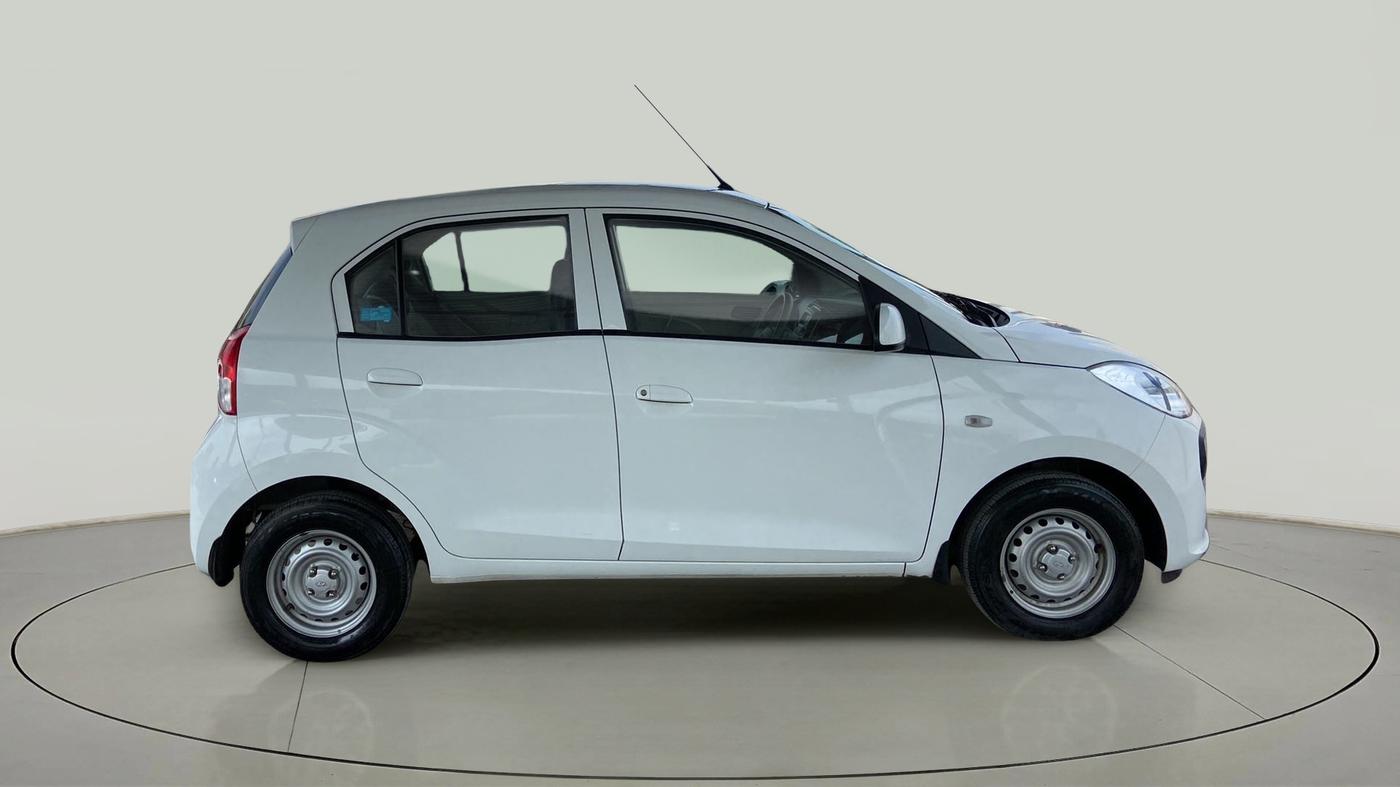 2022 Hyundai NEW SANTRO MAGNA, Petrol, Manual, 31,744 km, Right Side View