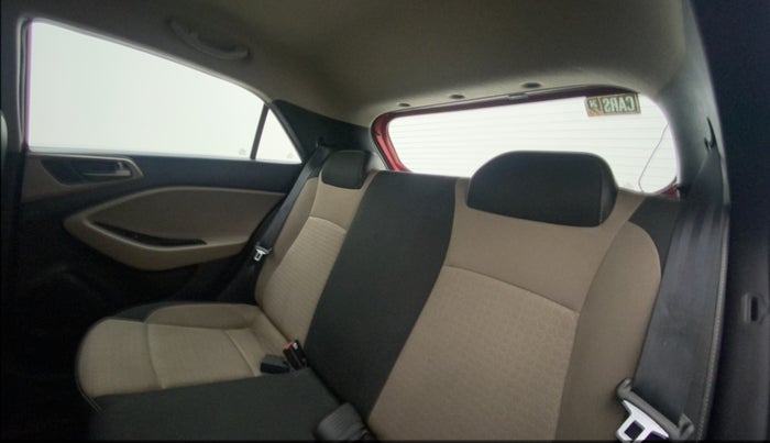 2016 Hyundai Elite i20 SPORTZ 1.2, Petrol, Manual, 46,430 km, Right Side Rear Door Cabin
