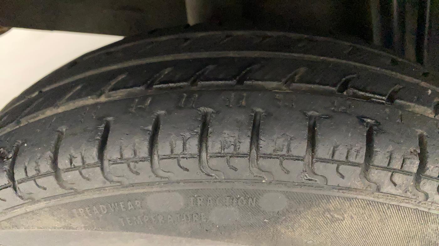 2016 Renault Kwid RXT 0.8, Petrol, Manual, 33,424 km, Right Rear Tyre Tread