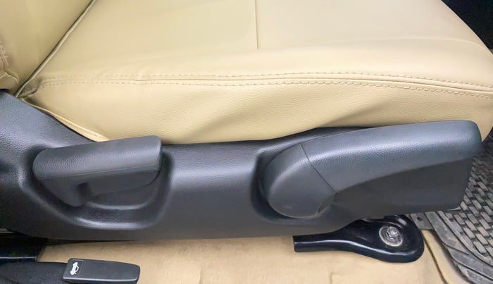 2016 Honda City 1.5L I-DTEC SV, Diesel, Manual, 20,287 km, Driver Side Adjustment Panel