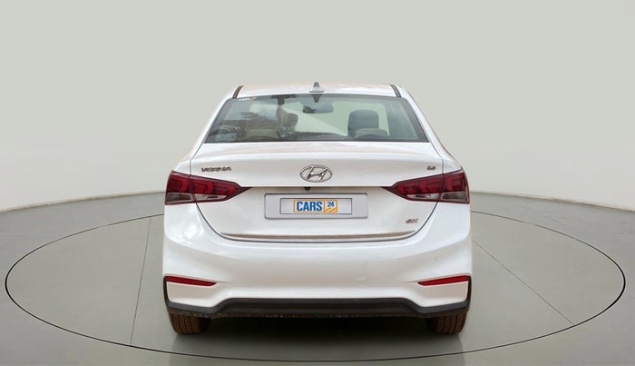 2018 Hyundai Verna 1.6 VTVT SX, Petrol, Manual, 78,703 km, Back/Rear