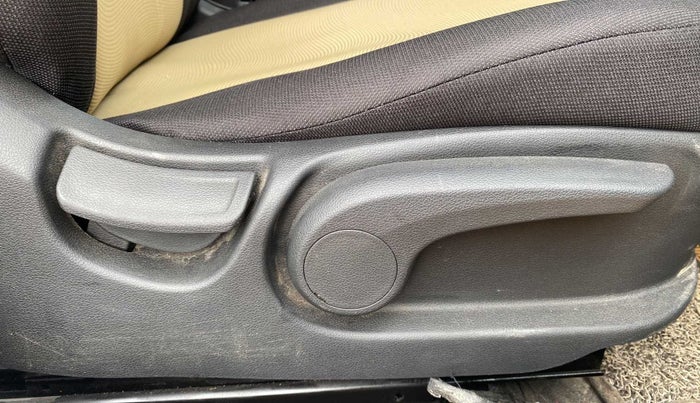 2018 Hyundai Verna 1.6 VTVT SX, Petrol, Manual, 78,703 km, Driver Side Adjustment Panel