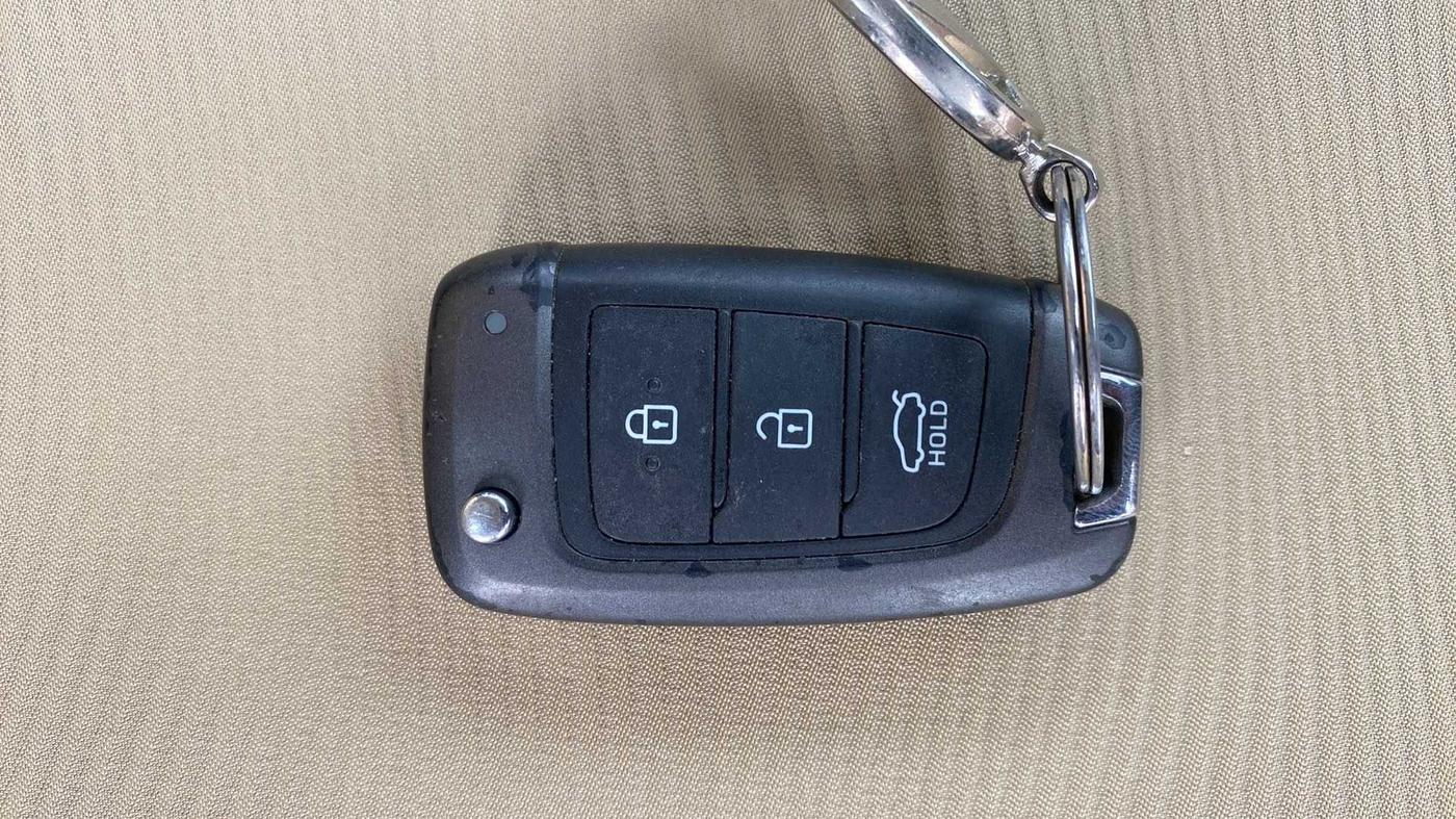 2018 Hyundai Verna 1.6 VTVT SX, Petrol, Manual, 78,703 km, Key Close Up