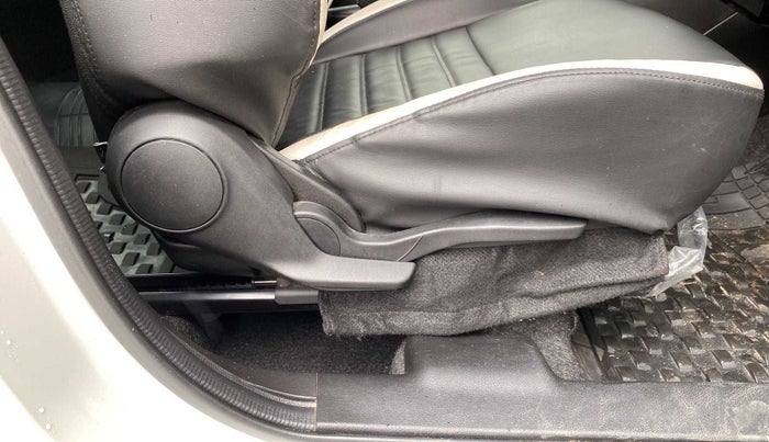 2022 Maruti Swift ZXI PLUS DUAL TONE, Petrol, Manual, 11,716 km, Driver Side Adjustment Panel