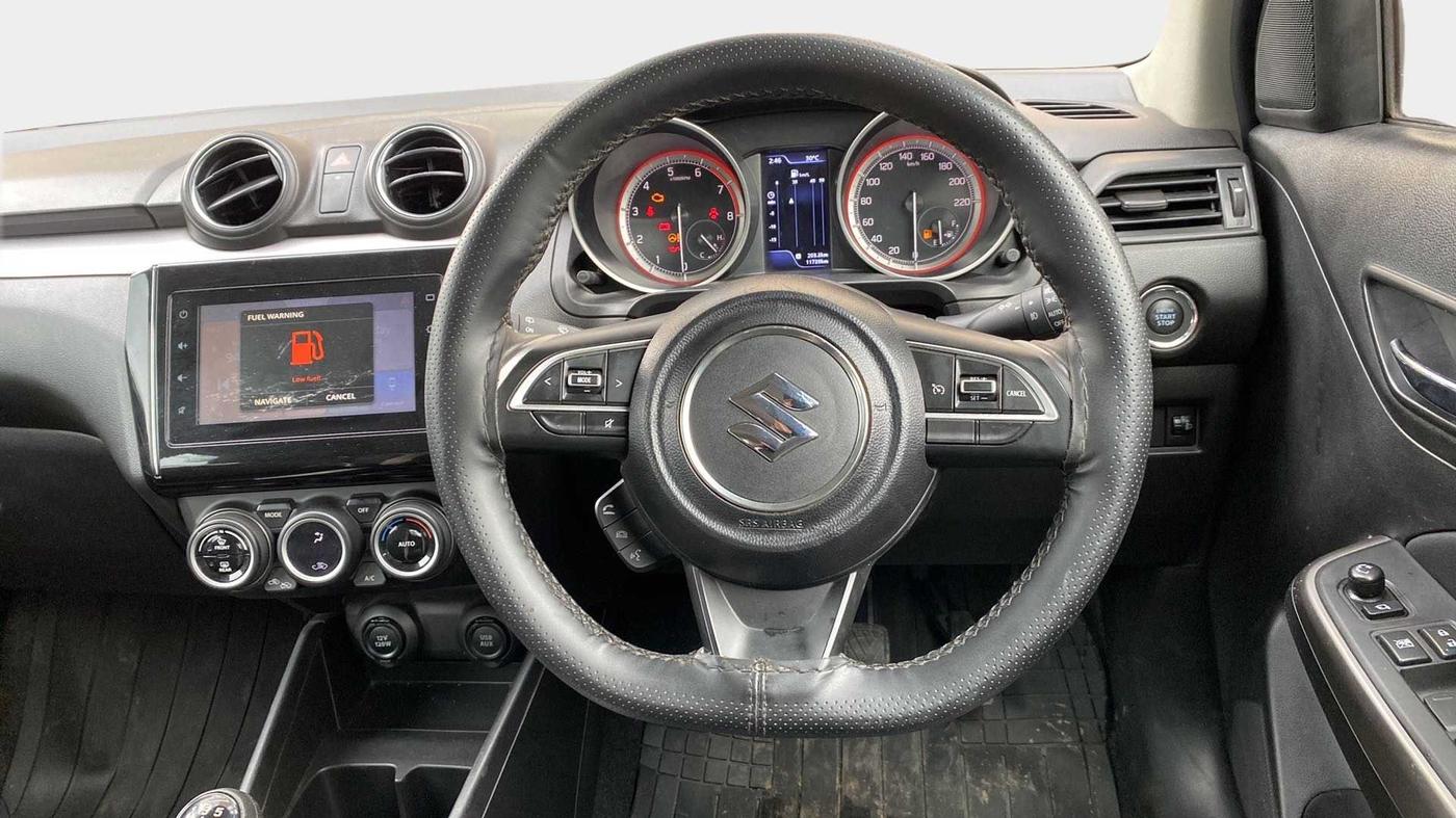 2022 Maruti Swift ZXI PLUS DUAL TONE, Petrol, Manual, 11,716 km, Steering Wheel Close Up