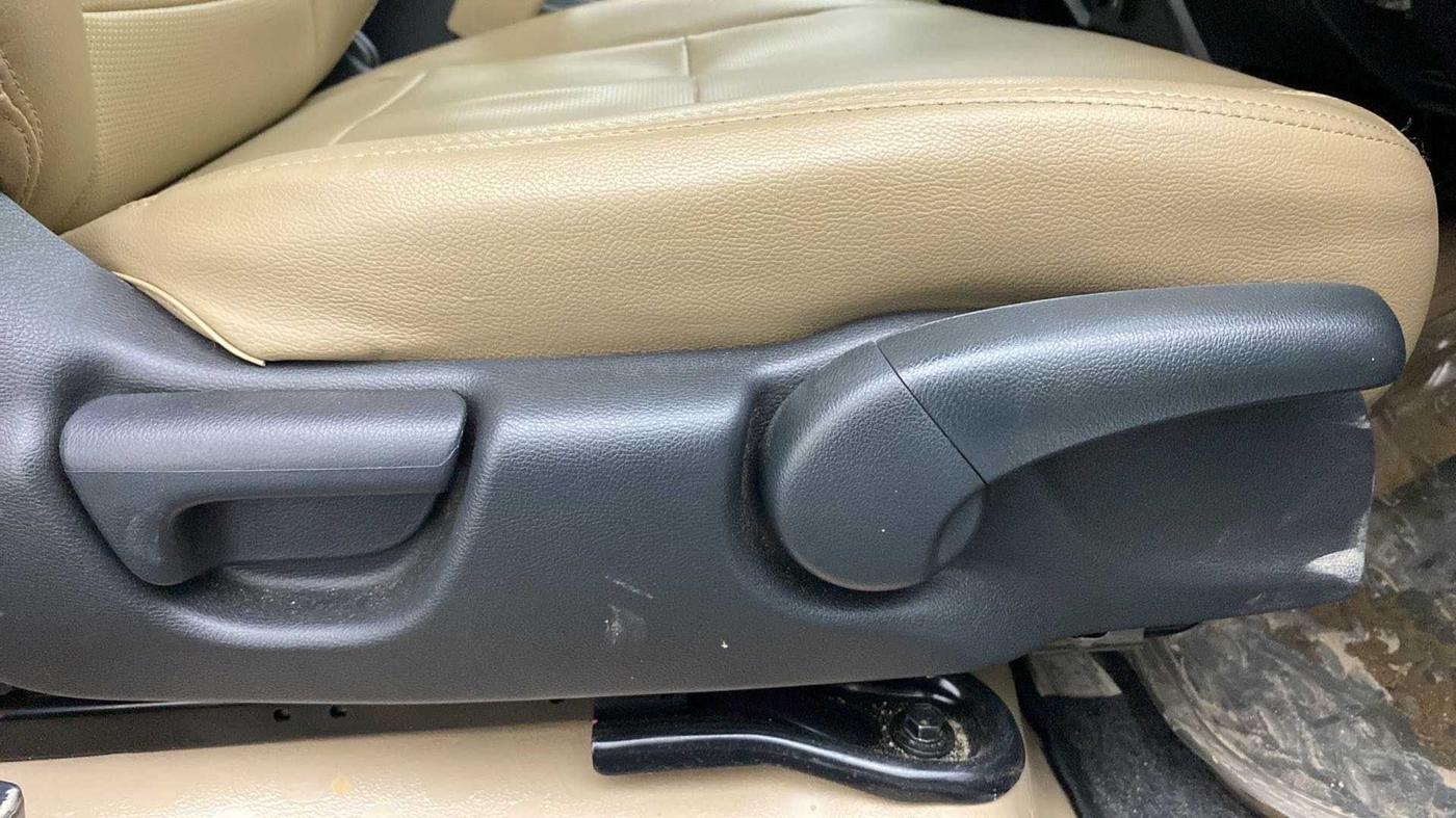2019 Honda City 1.5L I-VTE V CVT, Petrol, Automatic, 52,274 km, Driver Side Adjustment Panel