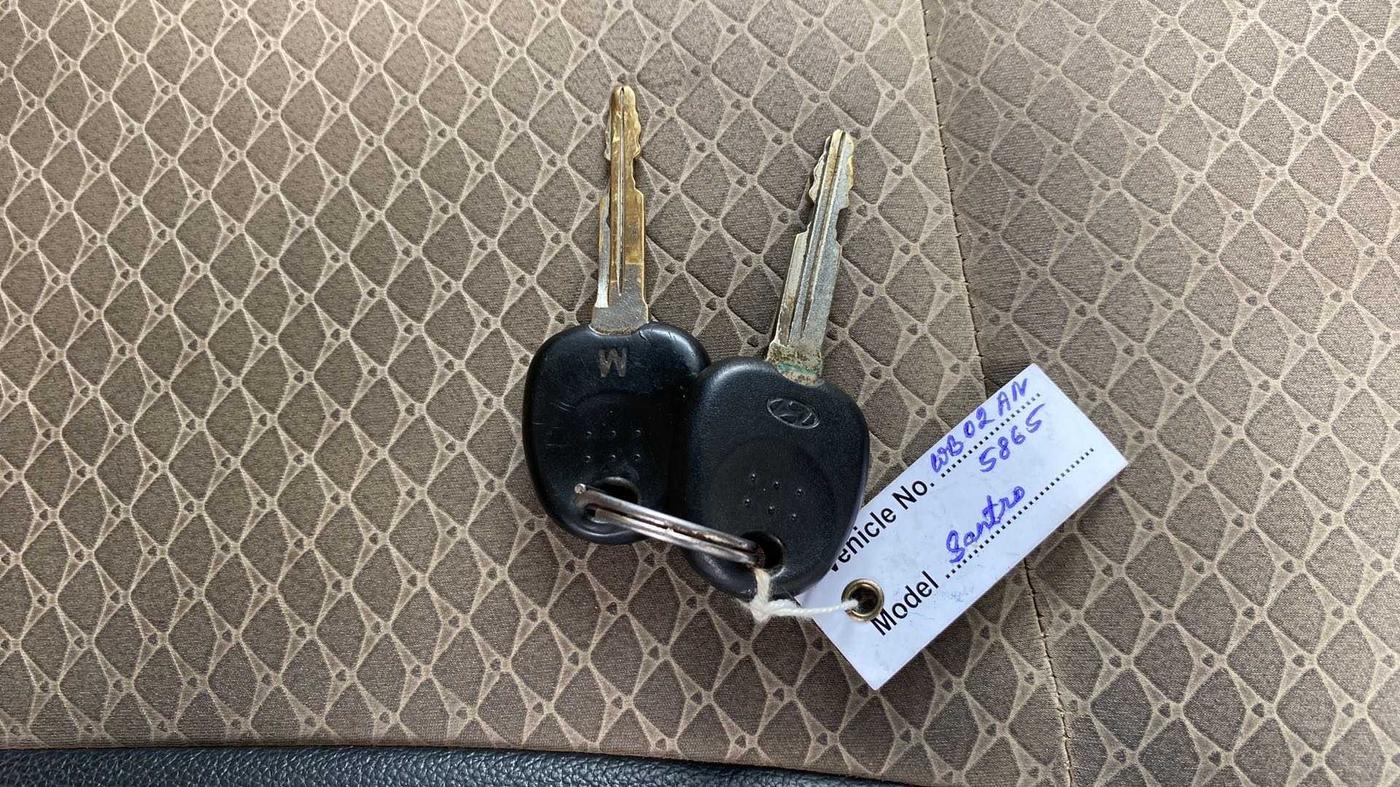 2018 Hyundai NEW SANTRO MAGNA, Petrol, Manual, 30,304 km, Key Close Up