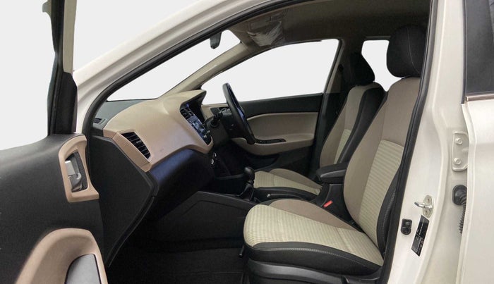 2018 Hyundai Elite i20 SPORTZ 1.2, Petrol, Manual, 17,385 km, Right Side Front Door Cabin