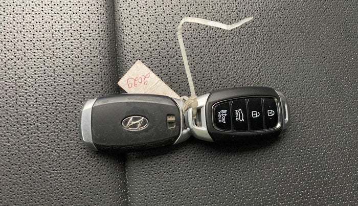 2020 Hyundai Verna SX (O) 1.0 TURBO DCT, Petrol, Automatic, 42,349 km, Key Close Up