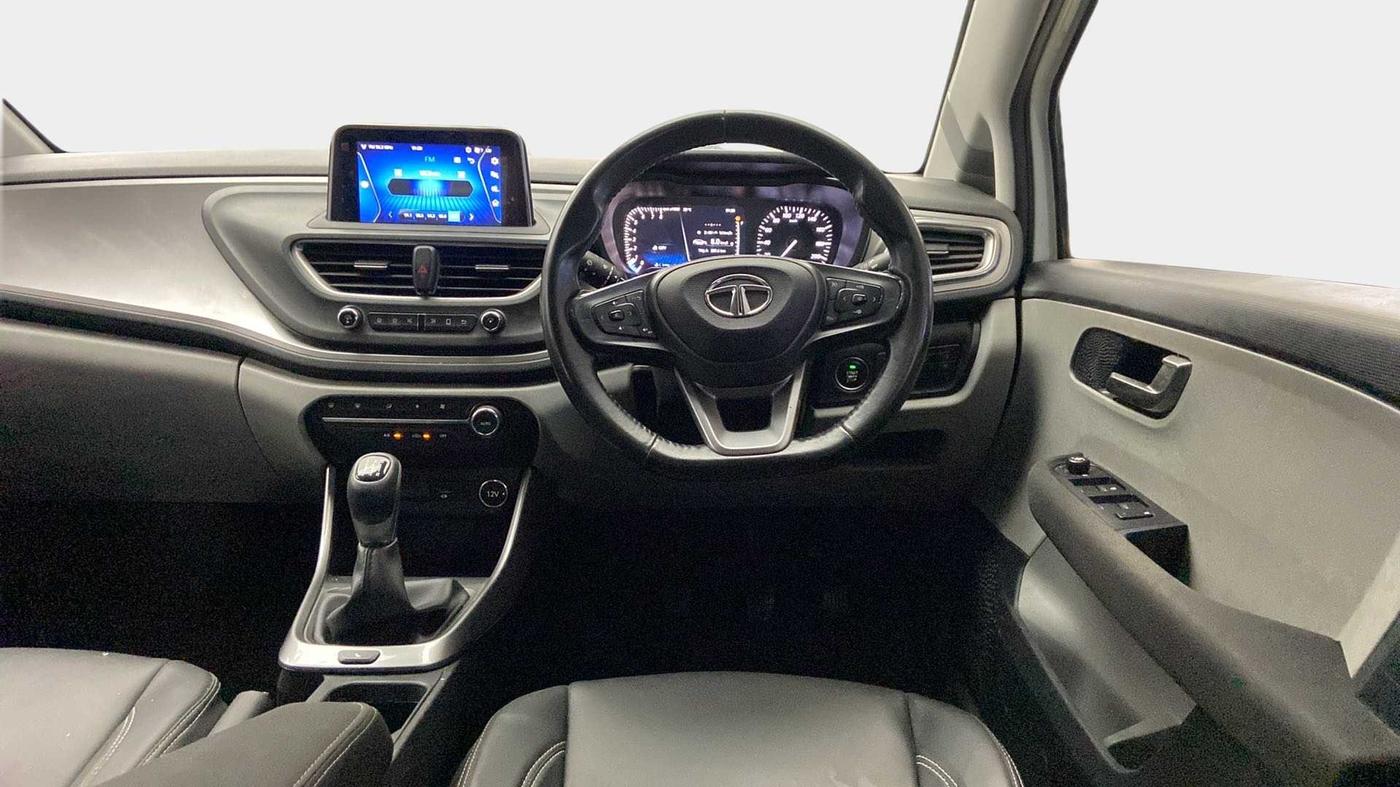 2020 Tata ALTROZ XZ PETROL, Petrol, Manual, 31,580 km, Steering Wheel Close Up