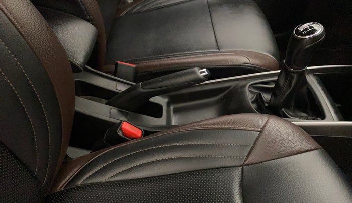 2020 Toyota Glanza G, Petrol, Manual, 77,262 km, Gear Lever