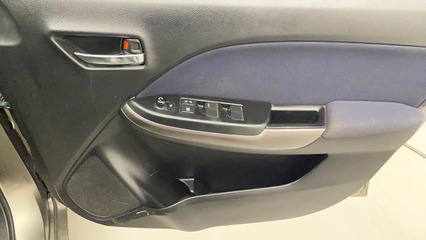 2020 Toyota Glanza G, Petrol, Manual, 77,262 km, Driver Side Door Panels Control