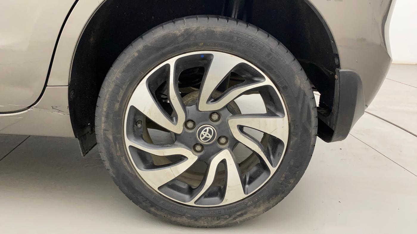 2020 Toyota Glanza G, Petrol, Manual, 77,262 km, Left Rear Wheel