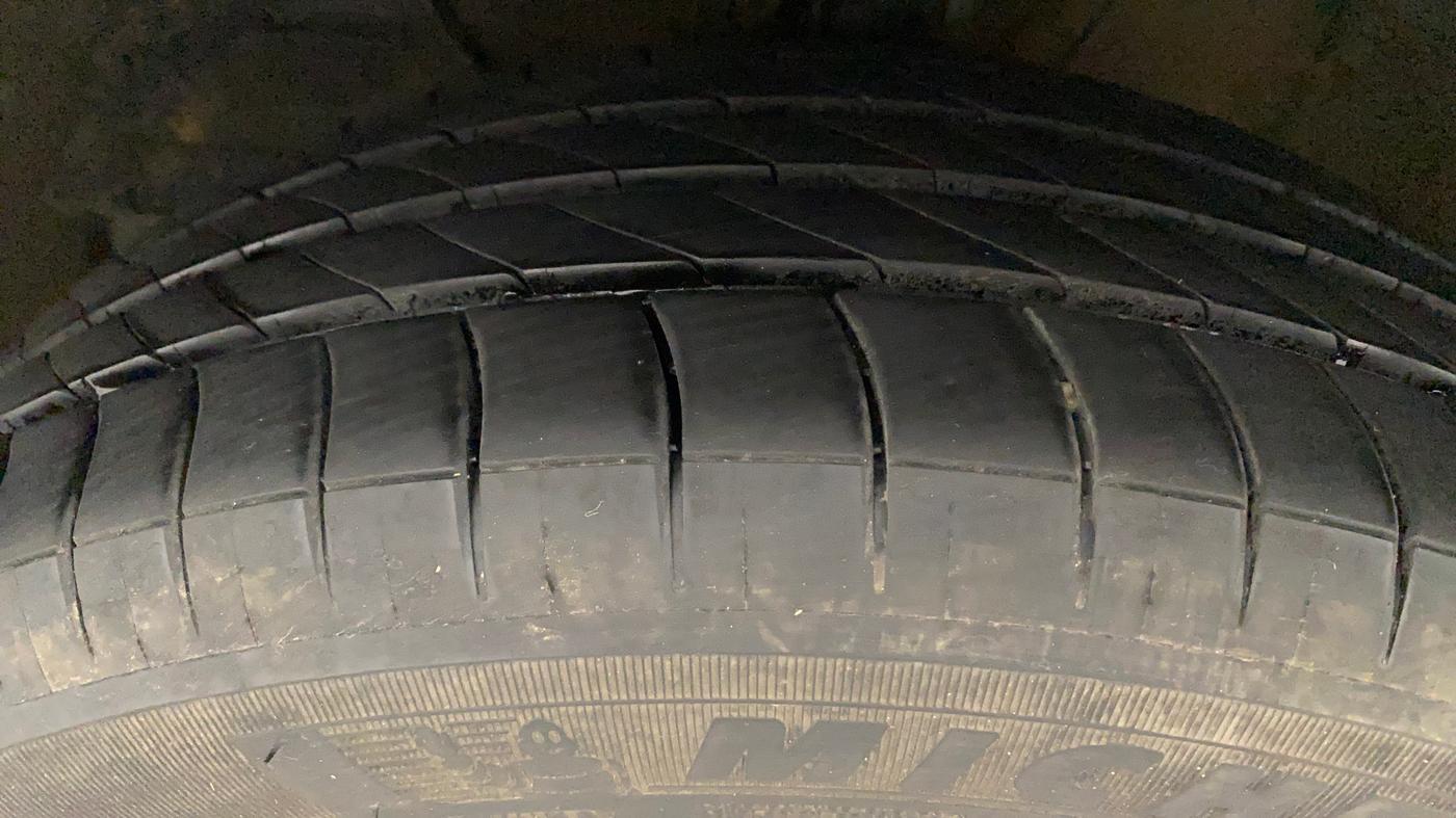 2020 Toyota Glanza G, Petrol, Manual, 77,262 km, Left Front Tyre Tread