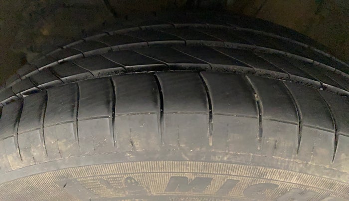 2020 Toyota Glanza G, Petrol, Manual, 77,262 km, Left Front Tyre Tread