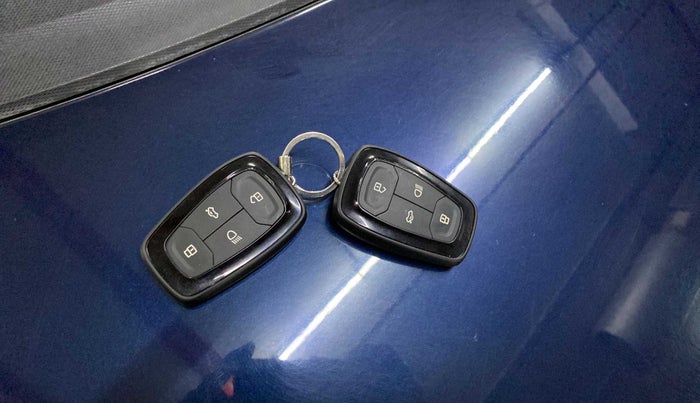 2023 Tata TIGOR XZ PLUS CNG, CNG, Manual, 3,886 km, Key Close Up