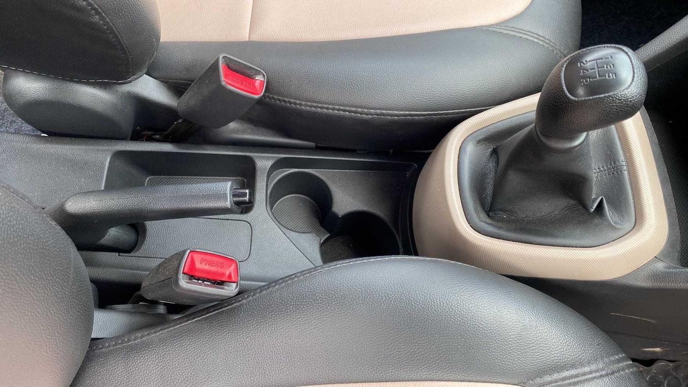 2018 Hyundai Grand i10 MAGNA 1.2 KAPPA VTVT, Petrol, Manual, 26,623 km, Gear Lever