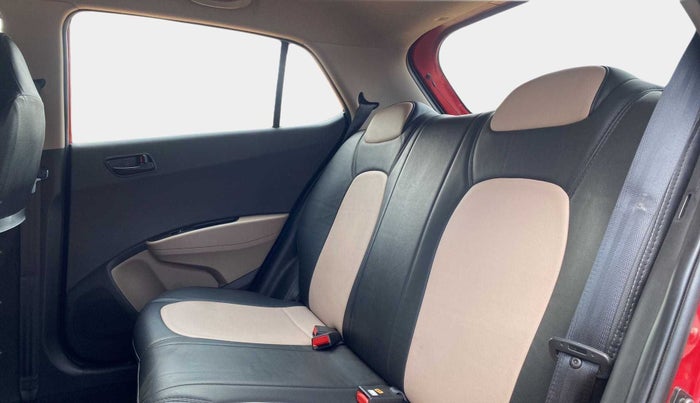 2018 Hyundai Grand i10 MAGNA 1.2 KAPPA VTVT, Petrol, Manual, 26,623 km, Right Side Rear Door Cabin