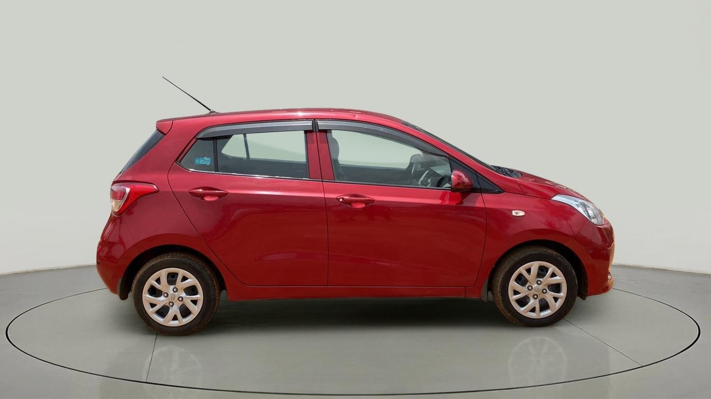2018 Hyundai Grand i10 MAGNA 1.2 KAPPA VTVT, Petrol, Manual, 26,623 km, Right Side View