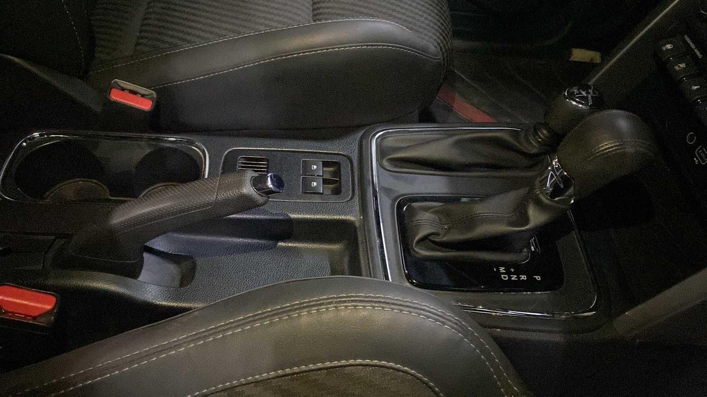 2022 Mahindra Thar LX  P 4WD AT CONVERTIBLE, Petrol, Automatic, 11,951 km, Gear Lever