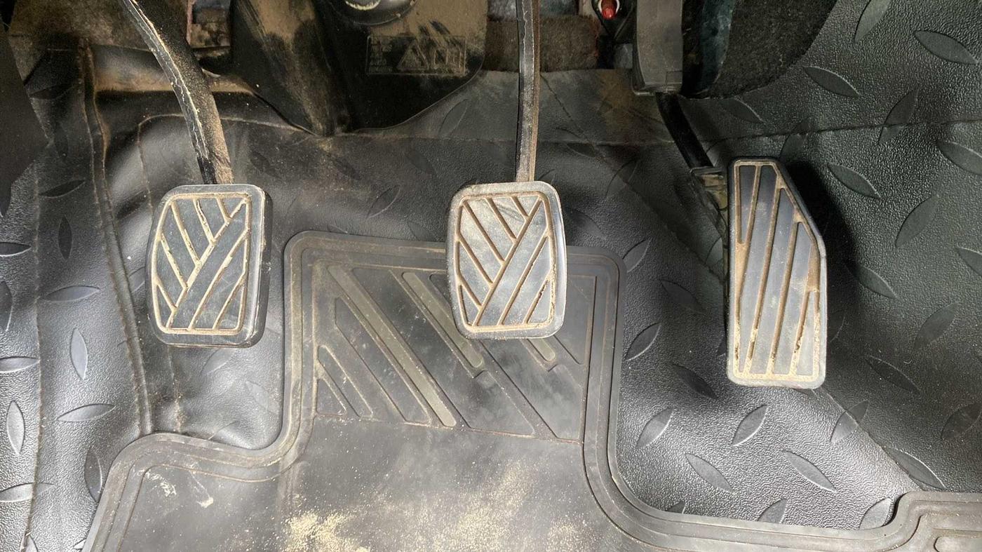 2023 Maruti Swift VXI, Petrol, Manual, 20,501 km, Pedals