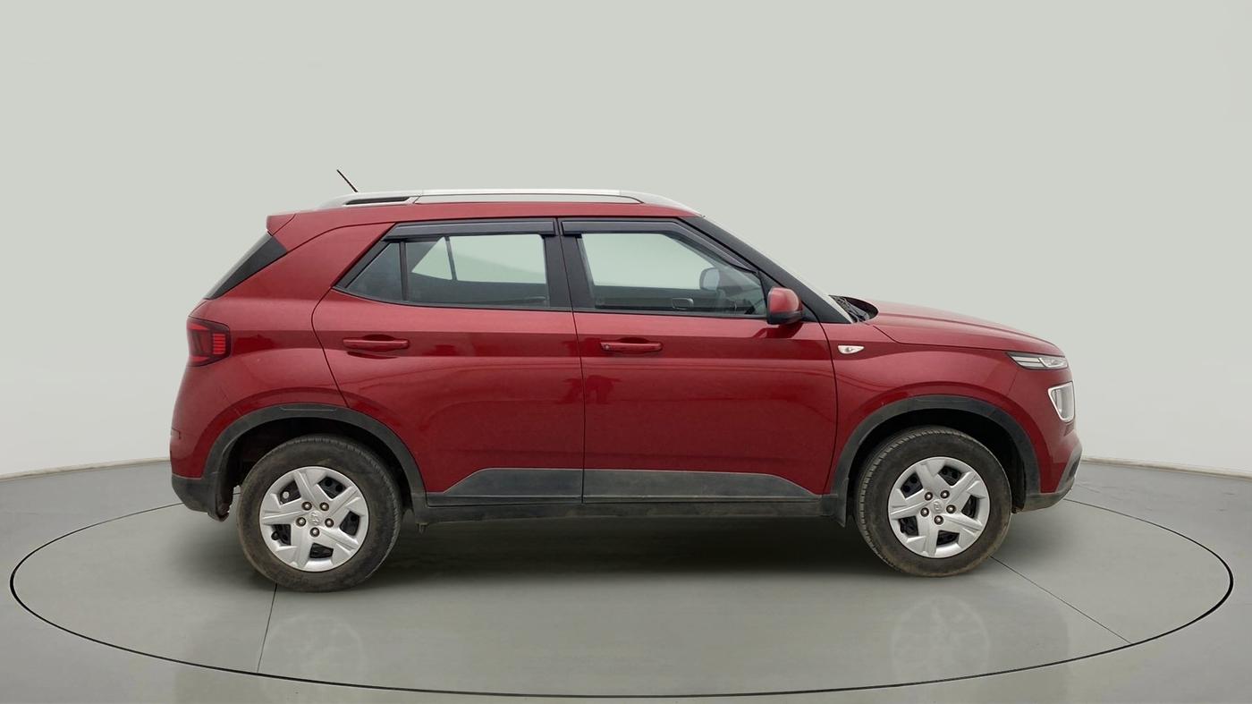 2020 Hyundai VENUE S 1.2, Petrol, Manual, 34,818 km, Right Side View
