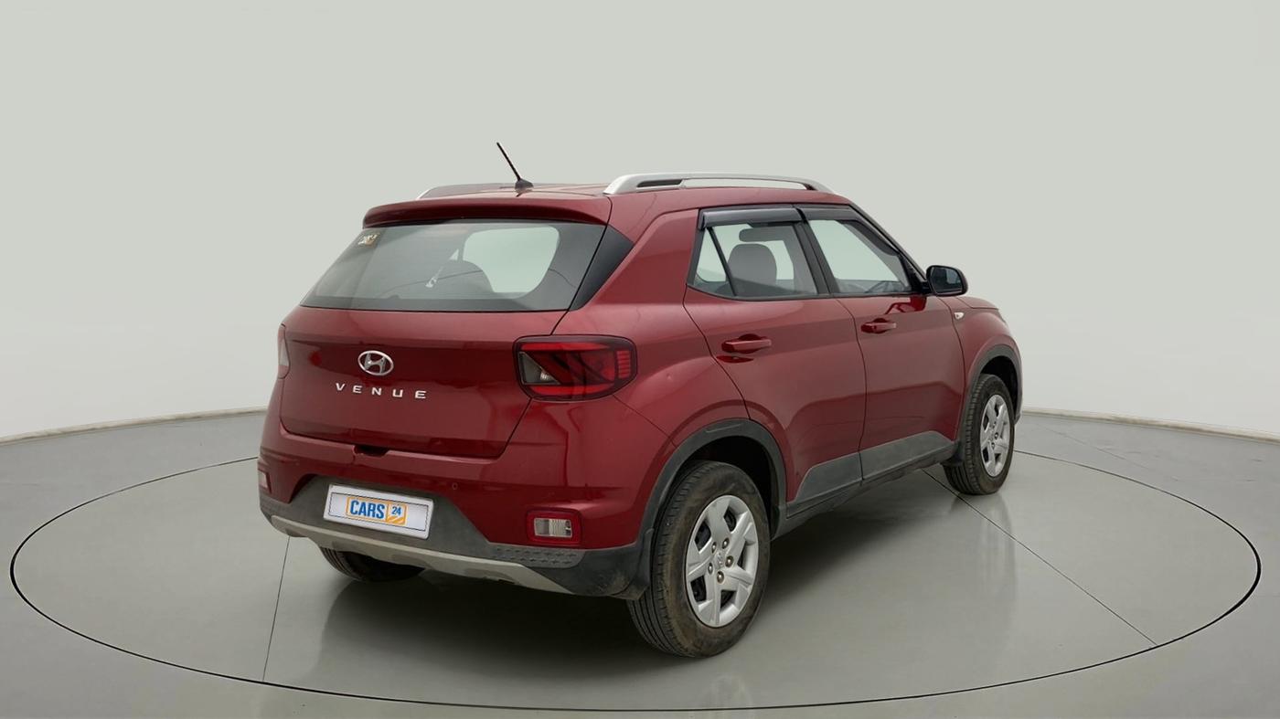 2020 Hyundai VENUE S 1.2, Petrol, Manual, 34,818 km, Right Back Diagonal